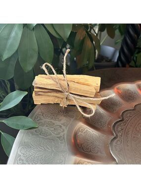 Palo Santo Bundle (Minimum 5 sticks)